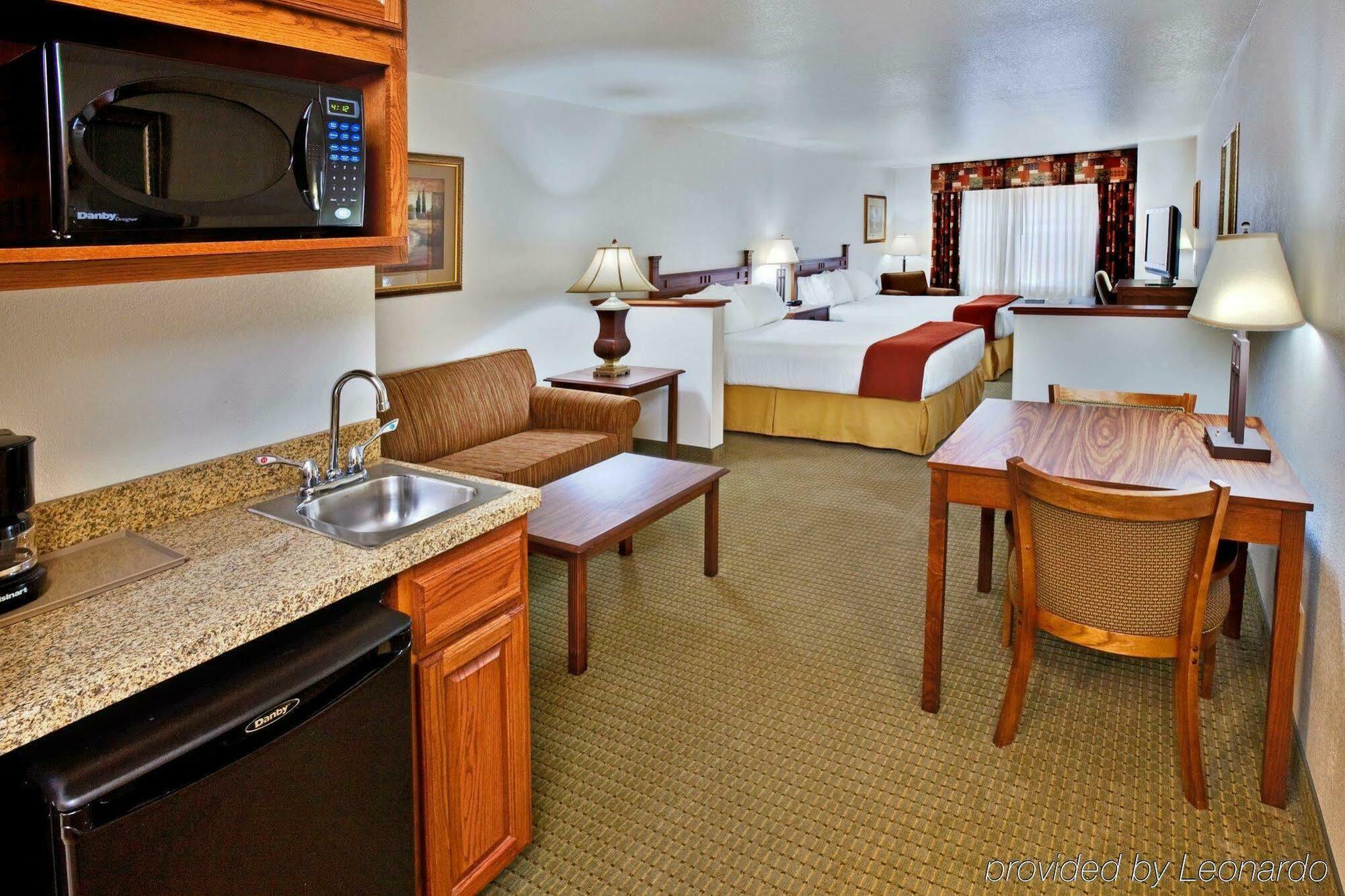 Holiday Inn Express & Suites Jacksonville By Ihg South Jacksonville Zewnętrze zdjęcie